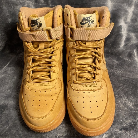 Nike Air Force 1 mid 07’ Flax - Picture 3 of 7